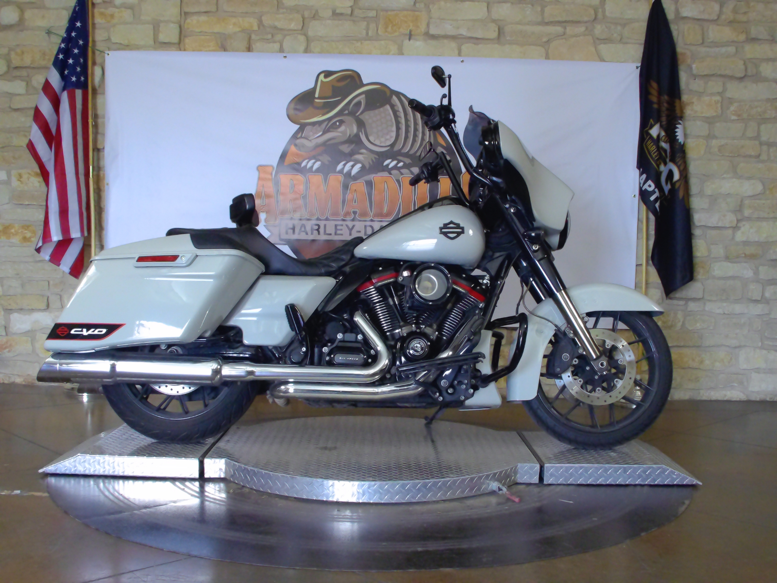 2020 Harley-Davidson CUSTOM VEHICLE OPS STREET GLIDE BASE in Waco, TX