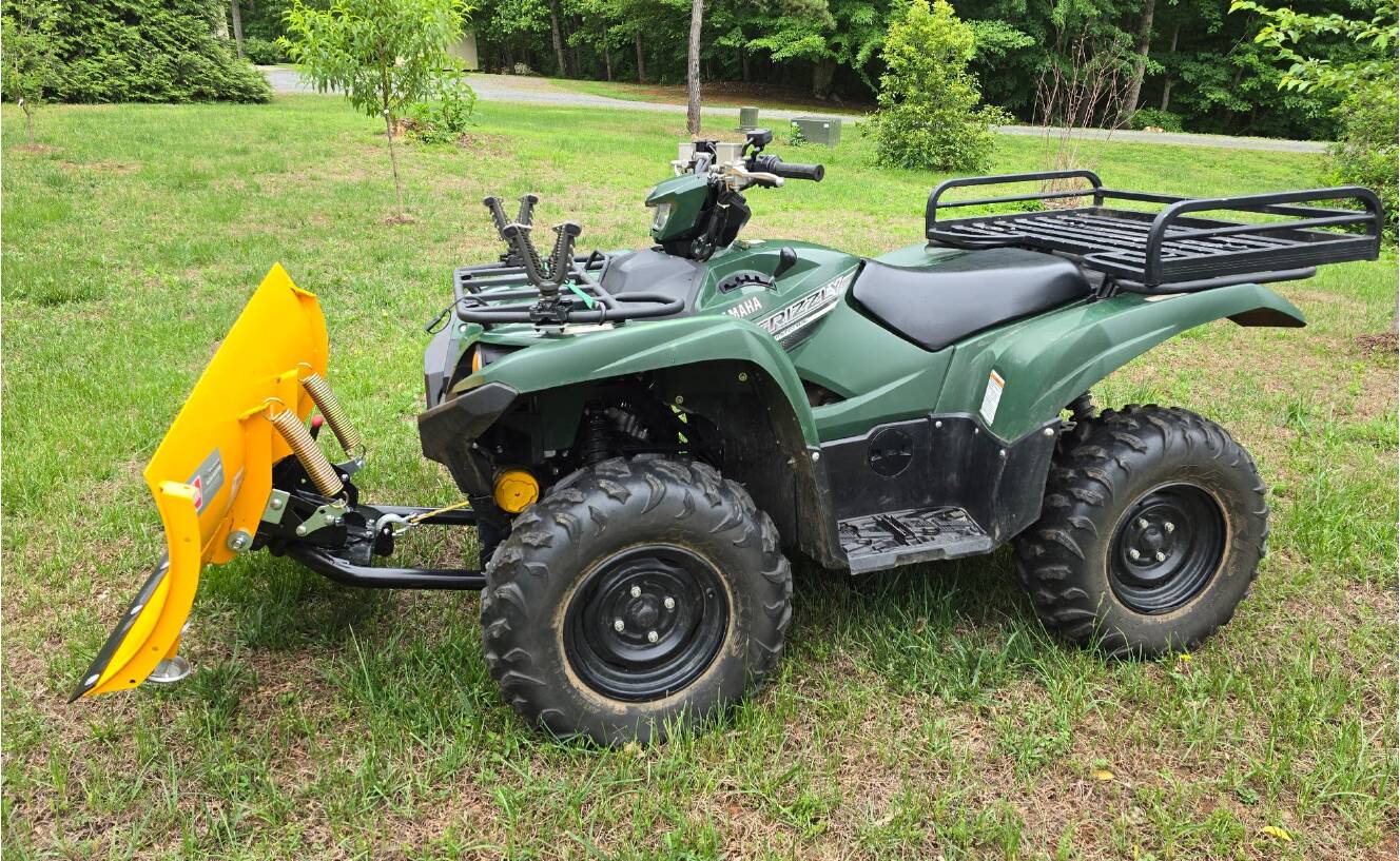 A photo of this 2016 Yamaha GRIZZLY 700 EPS LE