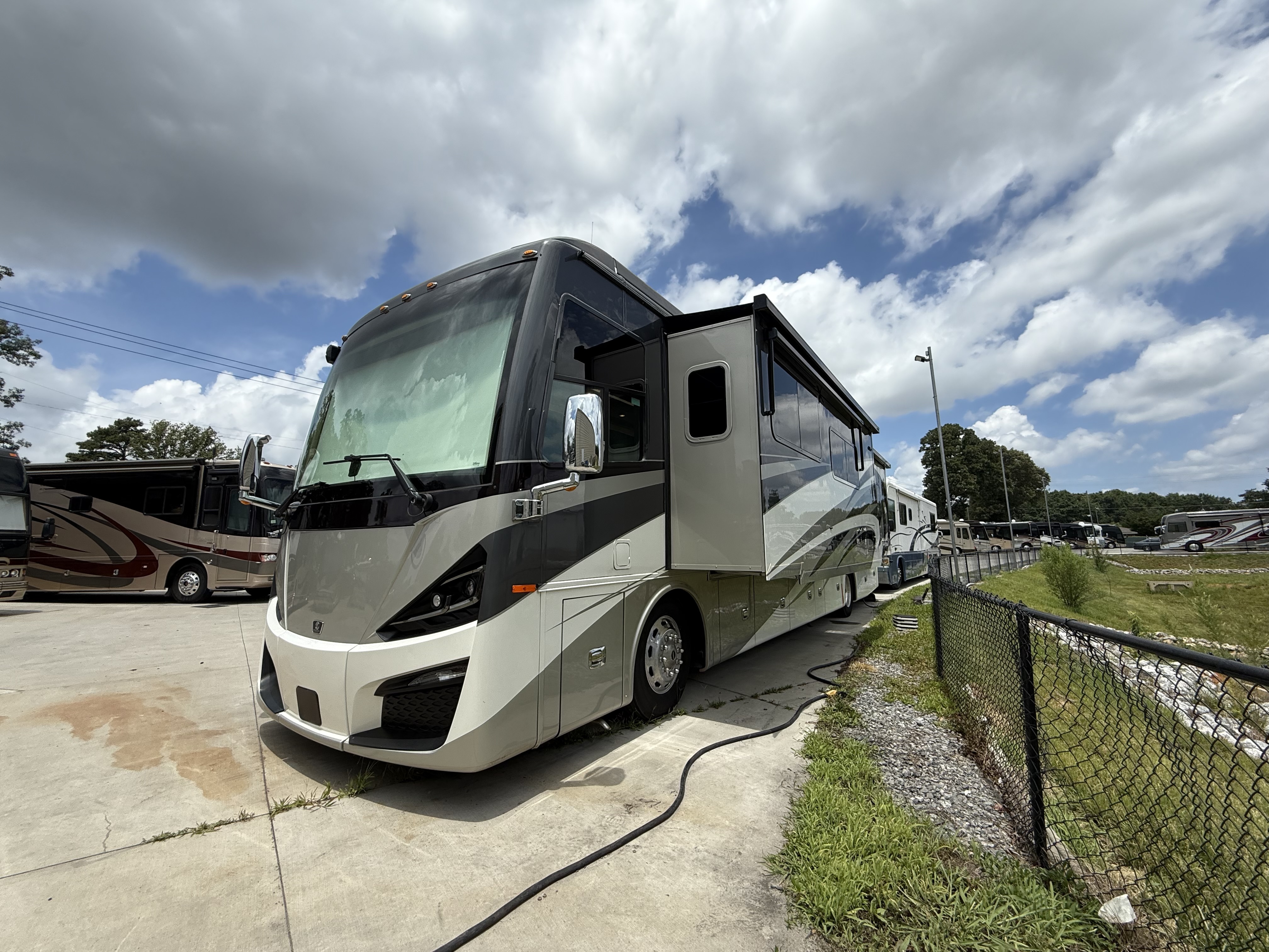 2022 Tiffin Motorhomes Phaeton 40QKH in greenville SC