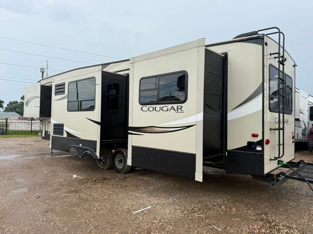 2019 Keystone COUGAR 366RDS in porter TX