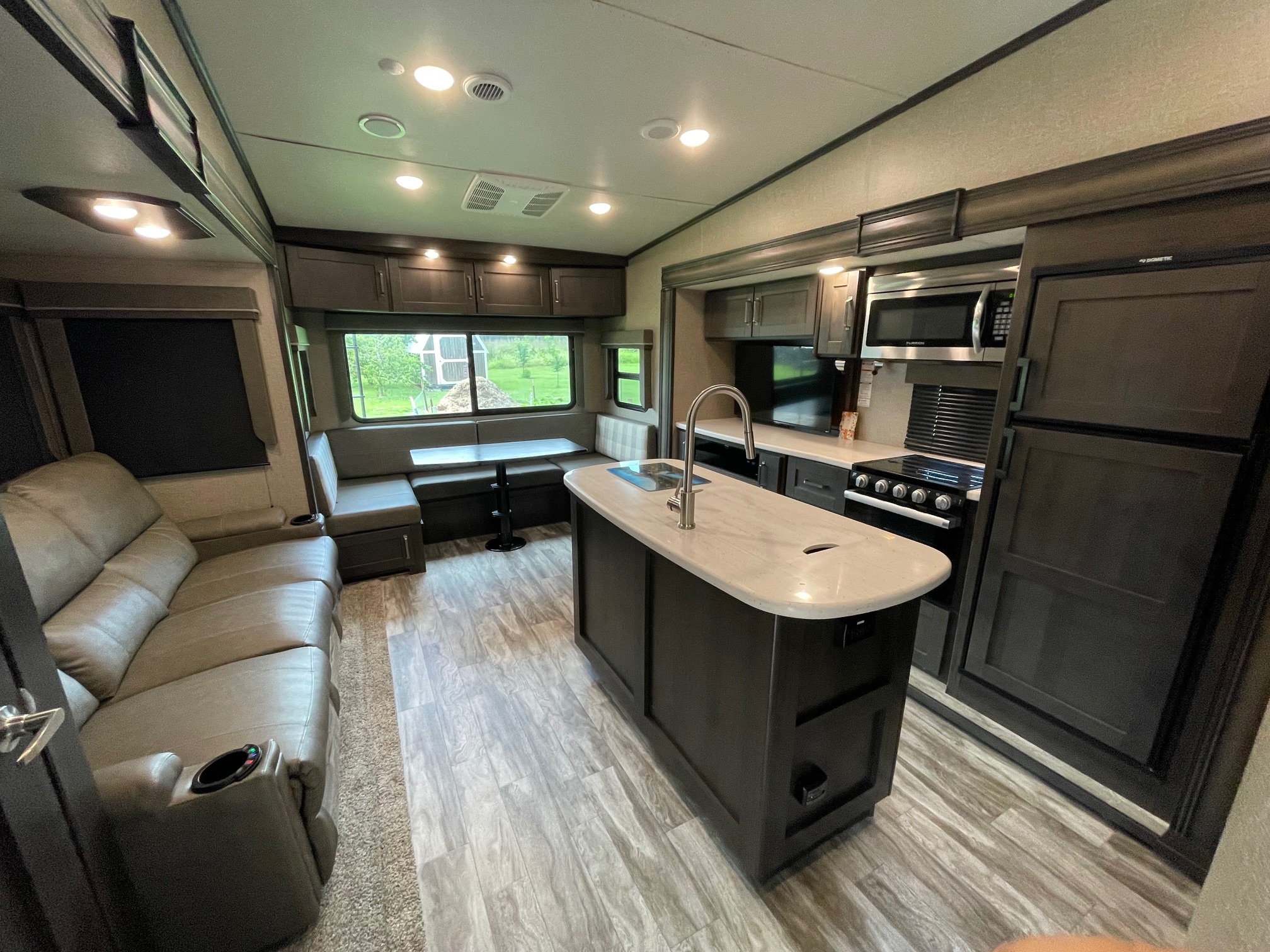 2022 Grand Design REFLECTION 31MB in whitesboro TX