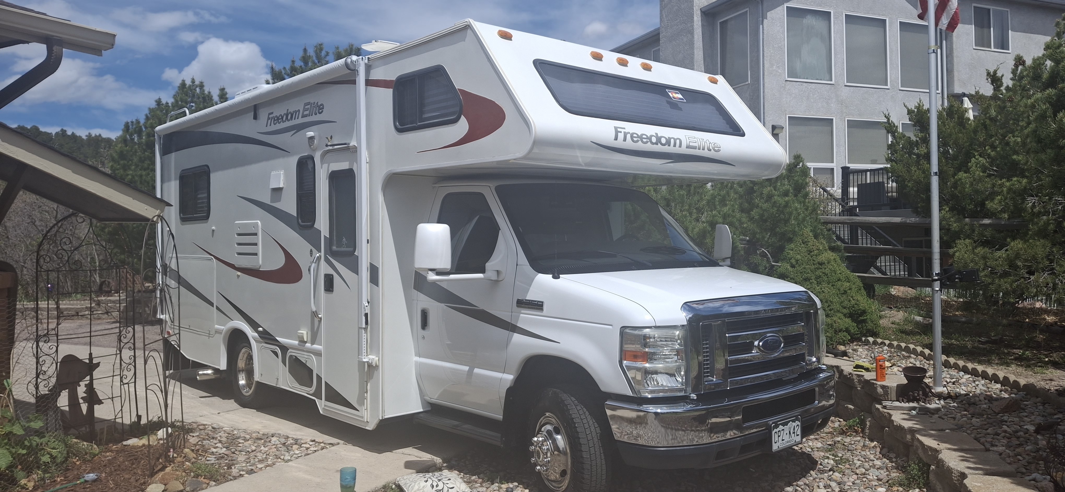 2011 Thor Motor Coach FREEDOM ELITE 21C in monument CO