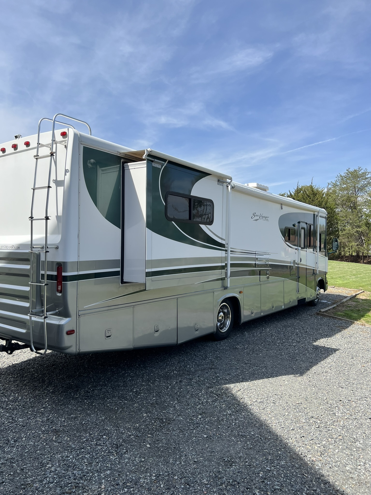 2004 Gulf Stream SUN VOYAGER 8351 RV