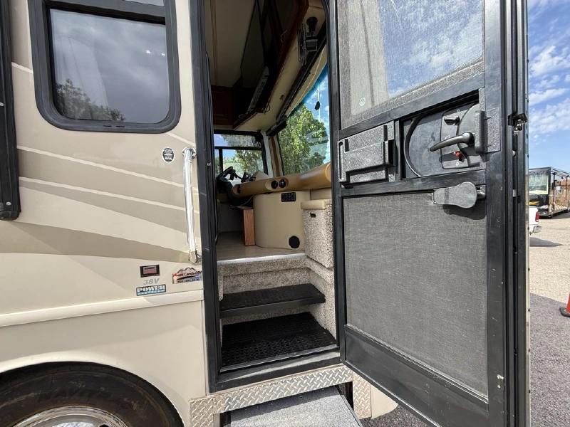 2008 FLEETWOOD EXPEDITION 38V