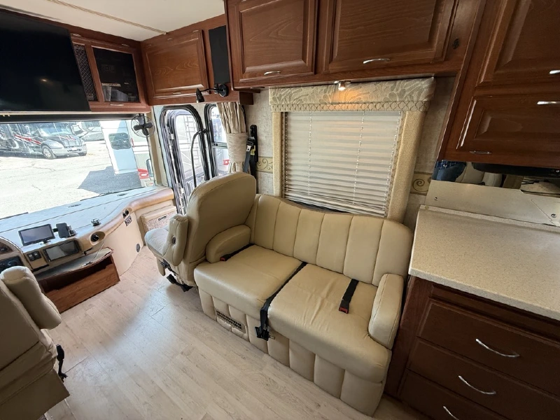 2008 FLEETWOOD EXPEDITION 38V