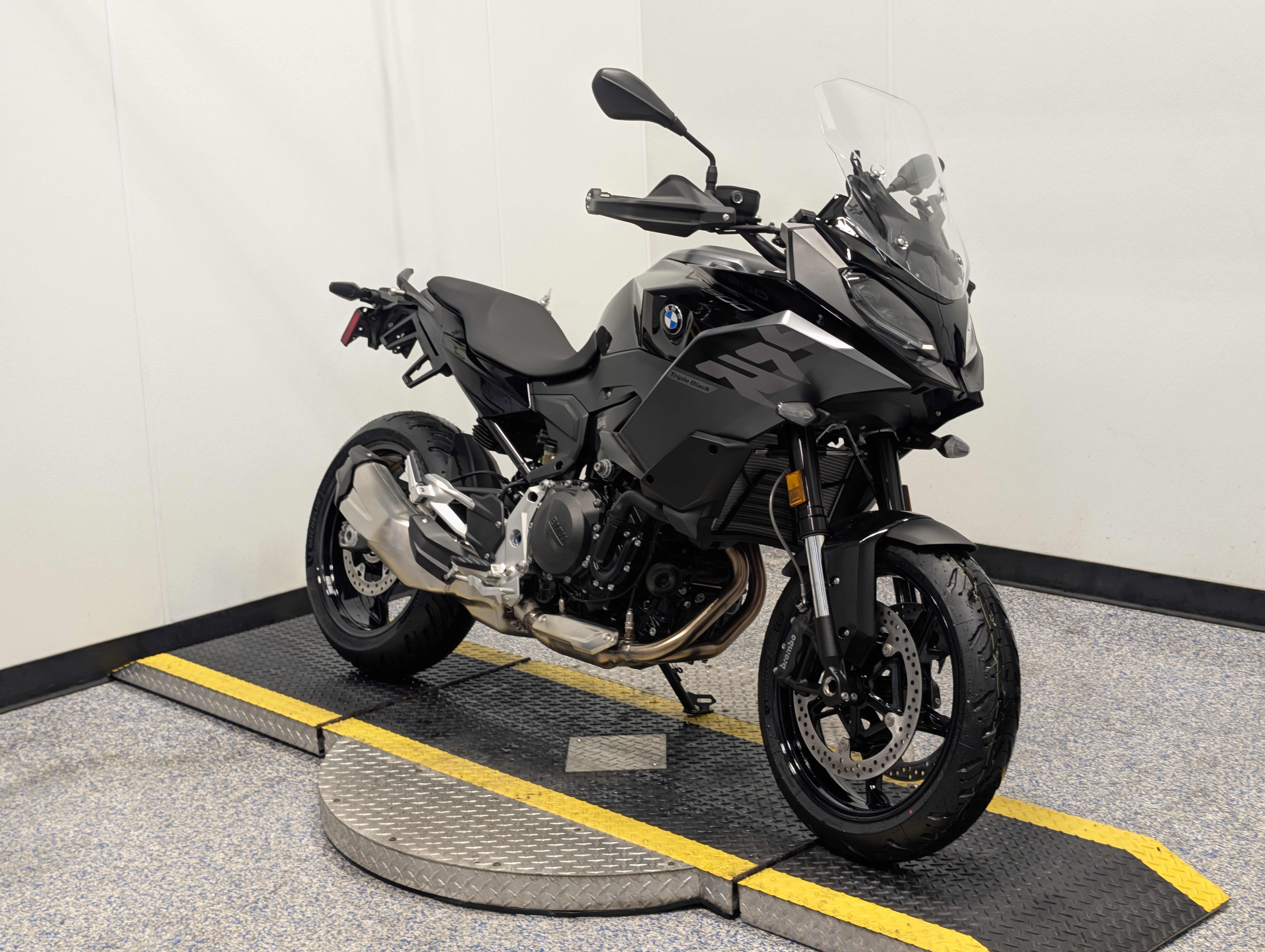 2026 BMW F 900 XR 900 XR in Auburn, MA