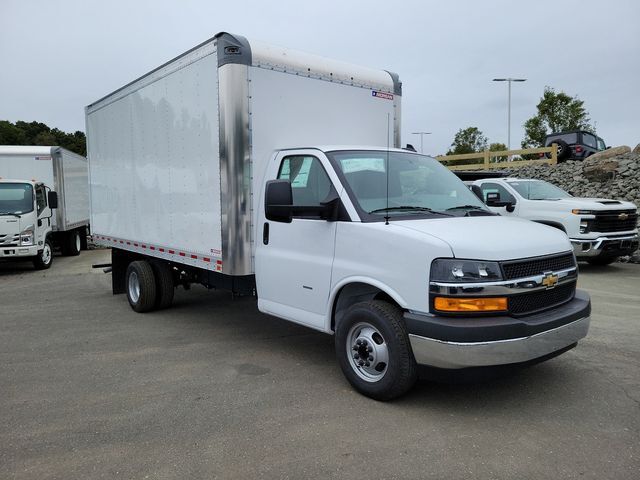 2024 CHEVROLET Express 3500 in Danbury, CT