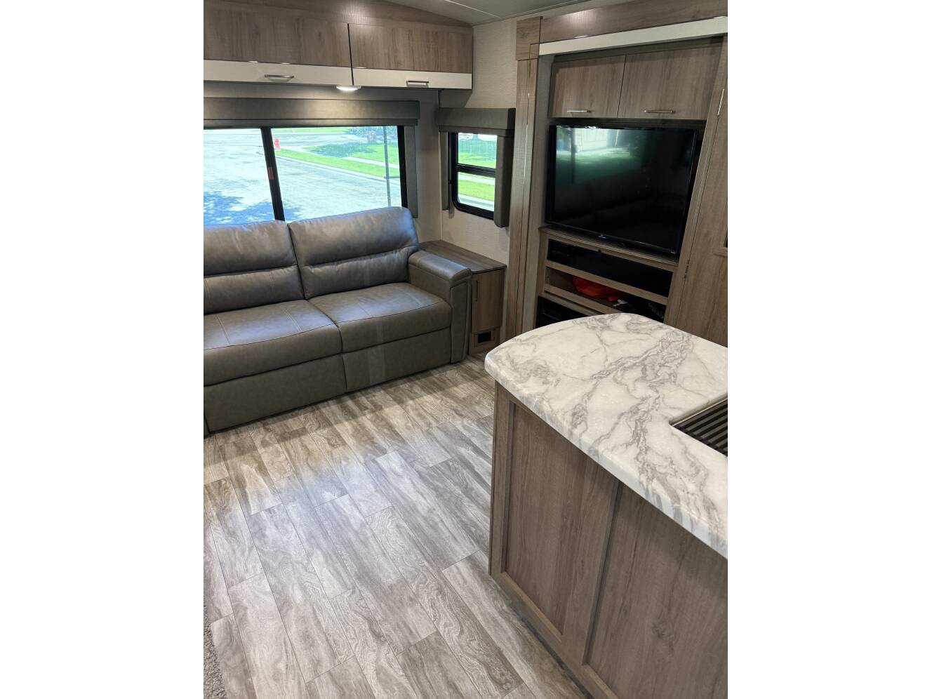 A photo of this 2022 Grand Design IMAGINE 2970RL