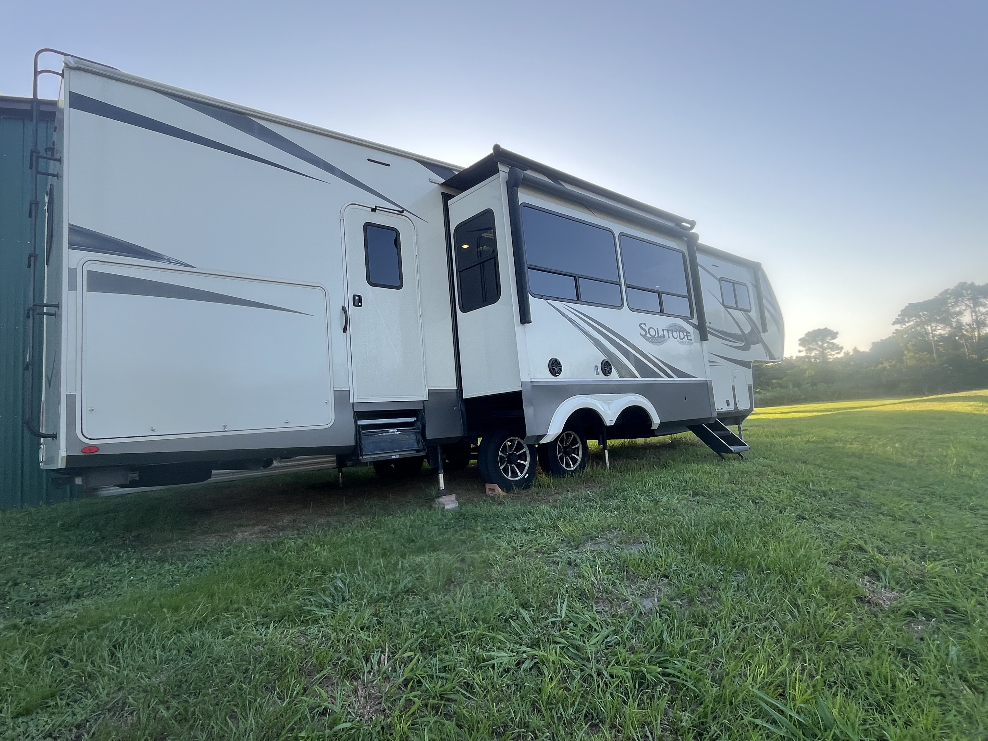 2021 Grand Design SOLITUDE S-CLASS 3740BH in stuart FL