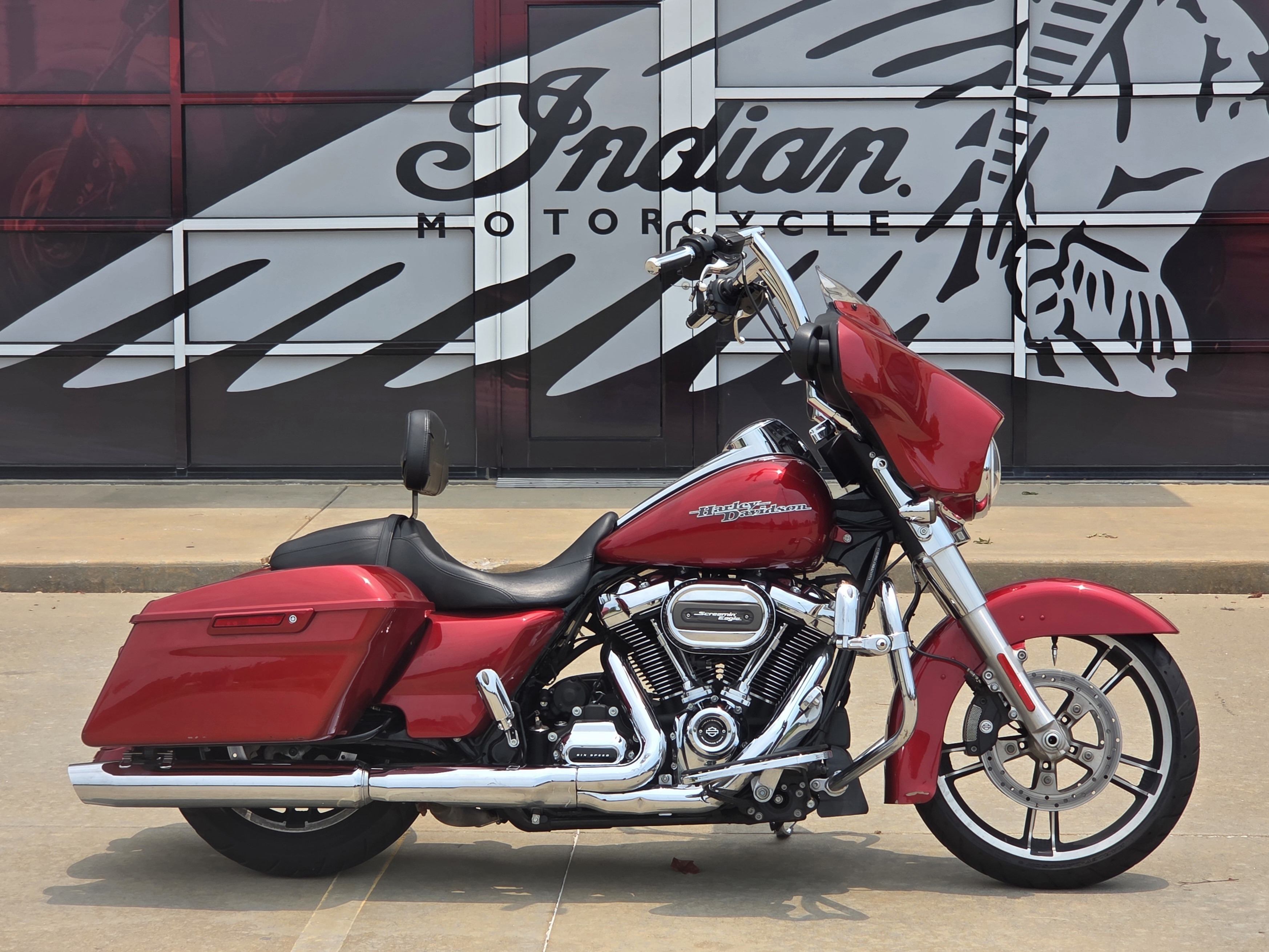 2019 Harley-Davidson Street Glide® in Norman, OK