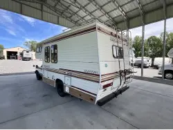 1986 TRAVELMASTER SAVANNAH 205RK