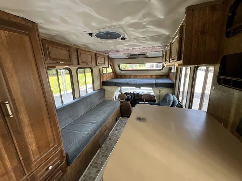 1986 TRAVELMASTER SAVANNAH 205RK