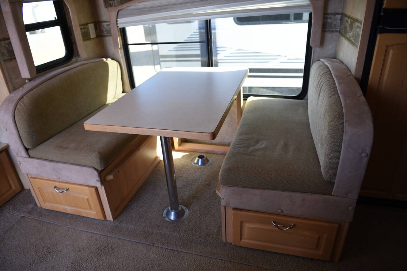 A photo of this 2007 Thor Motor Coach JAZZ 2550RL