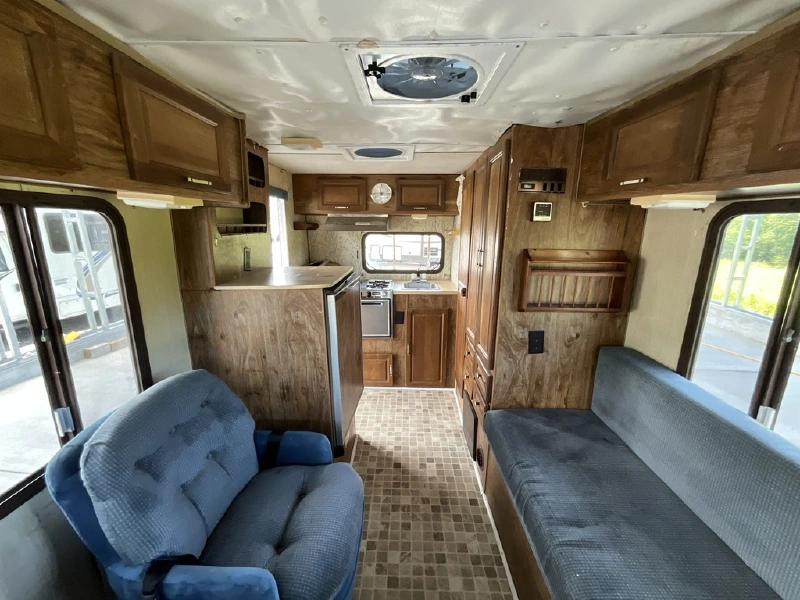 1986 TRAVELMASTER SAVANNAH 205RK