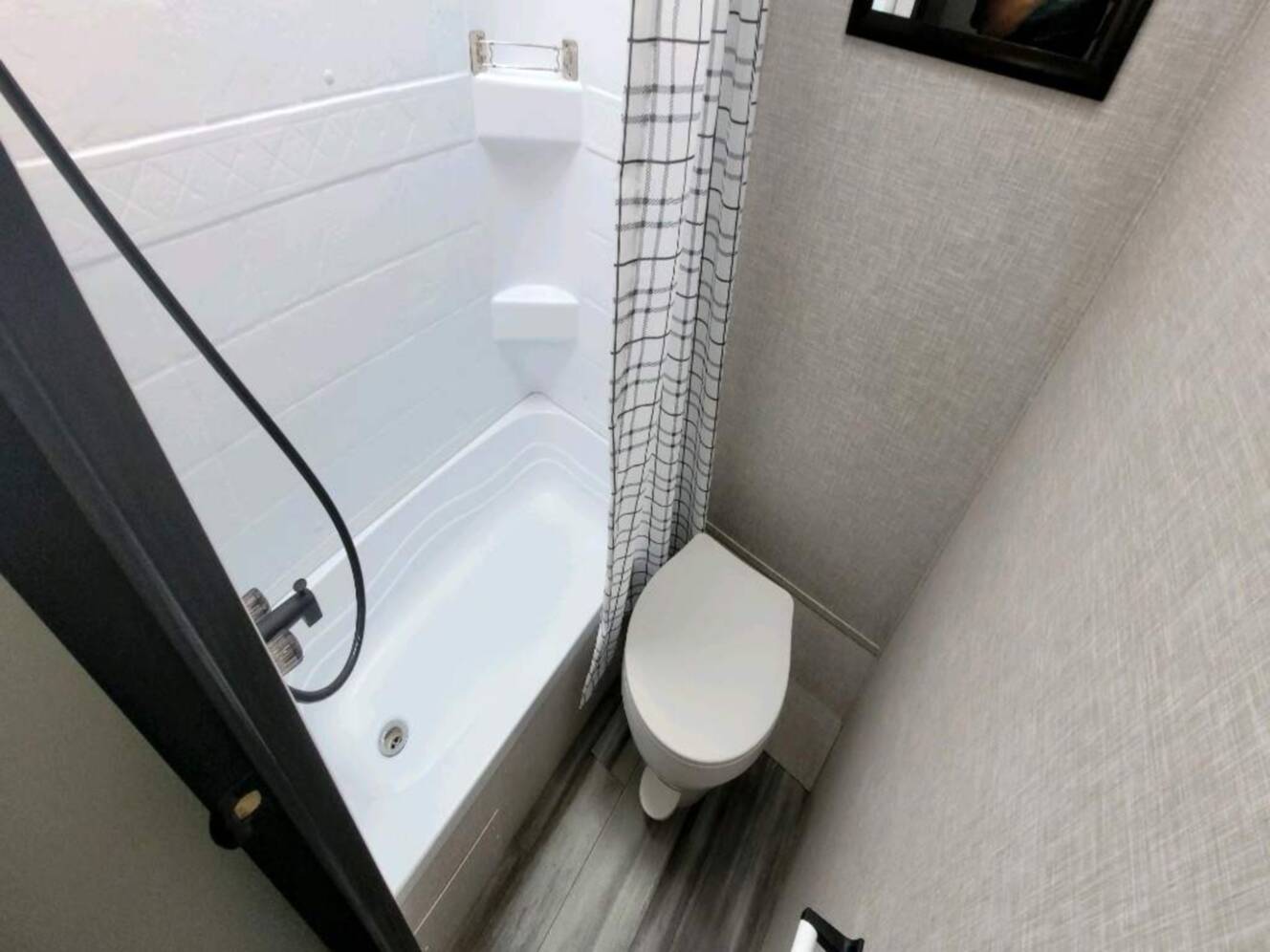 A photo of this 2024 Jayco Jay Flight SLX 184BS