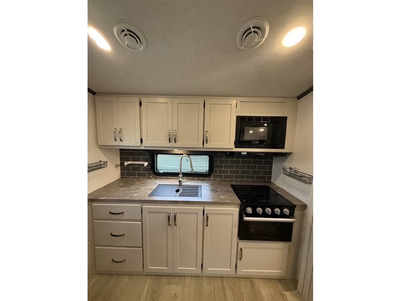A photo of this 2024 Keystone COUGAR SPORT 2100RK