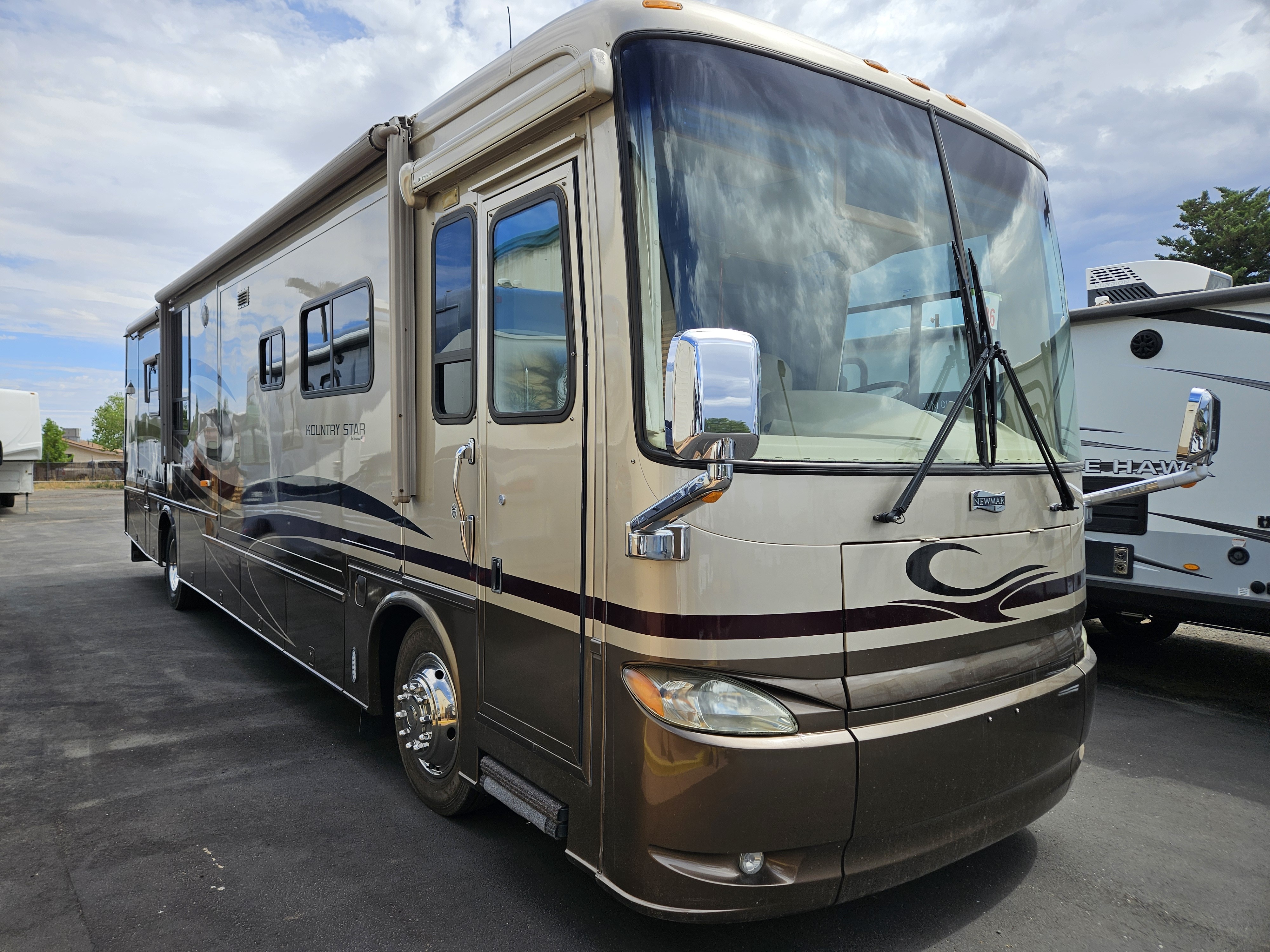 2005 Newmar KOUNTRY STAR 3909 in prescott valley AZ