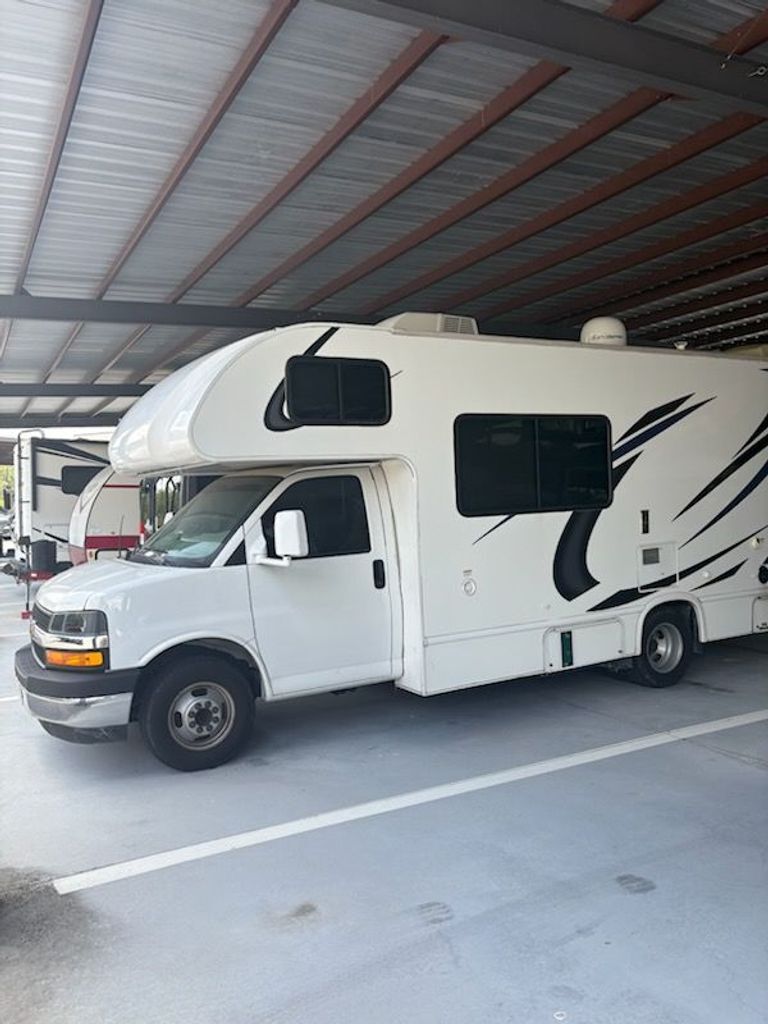 2020 Thor Motor Coach Four Winds 22E in the villages FL
