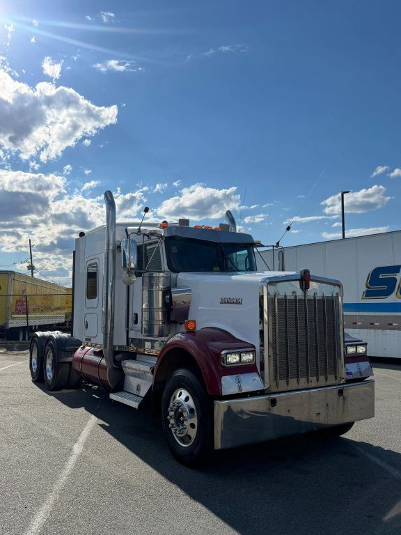 2006 Kenworth W900 in Linden, NJ