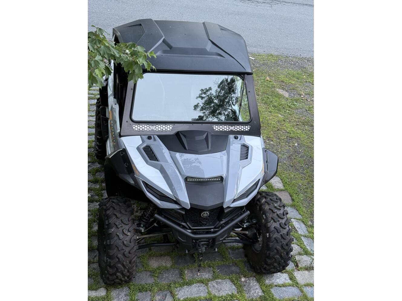A photo of this 2024 Yamaha WOLVERINE RMAX2 1000 XT-R