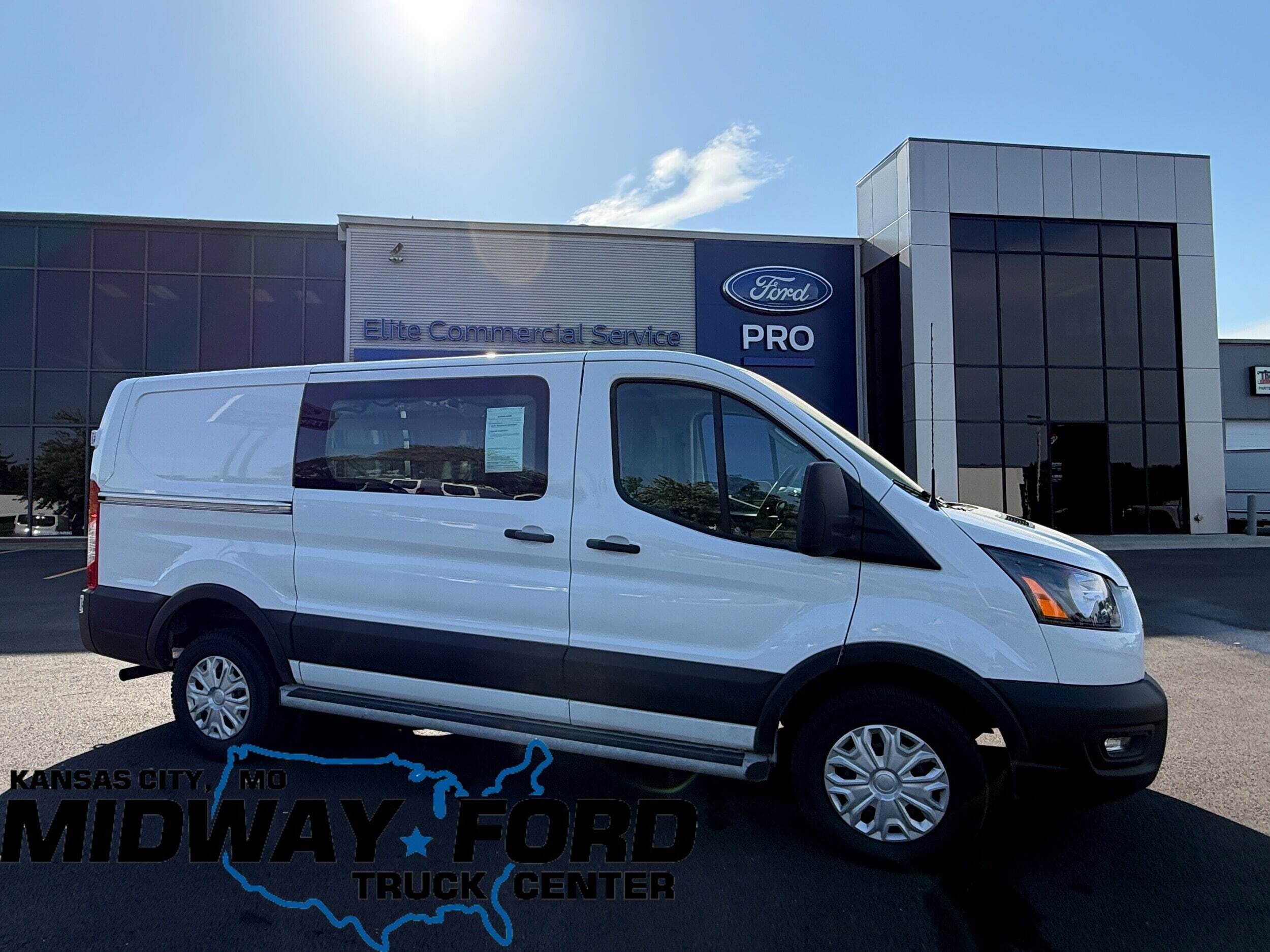 2024 FORD TRANSIT 250 in Kansas City, MO