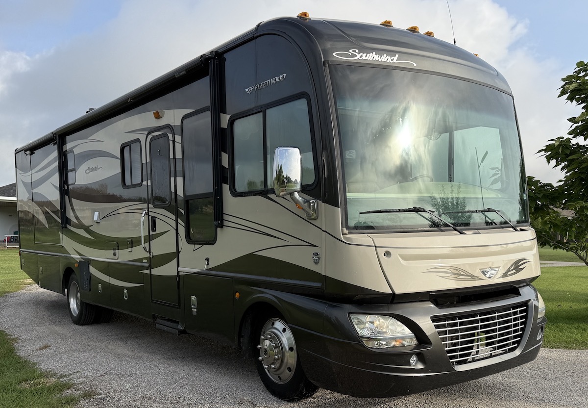 2012 Fleetwood SOUTHWIND 36D RV