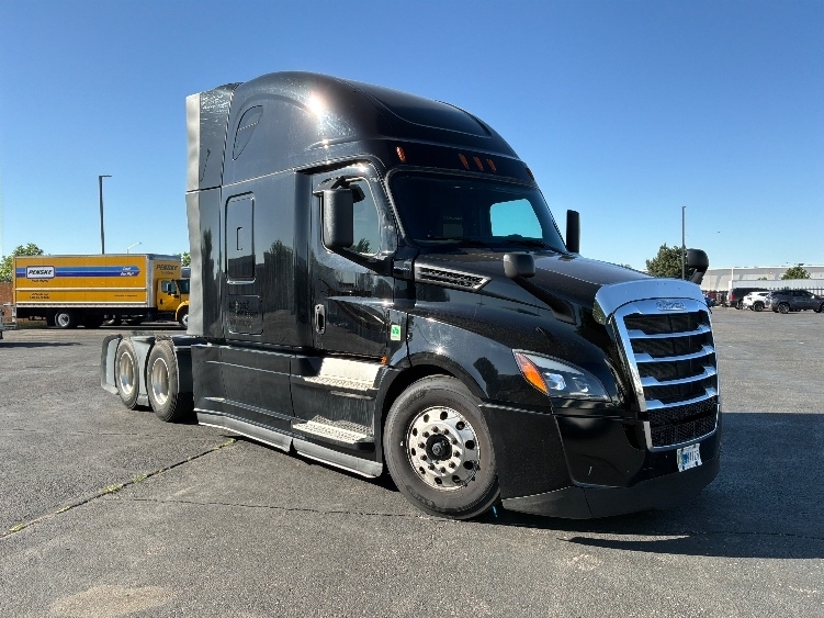 2021 FREIGHTLINER CASCADIA 126 in Denver, CO