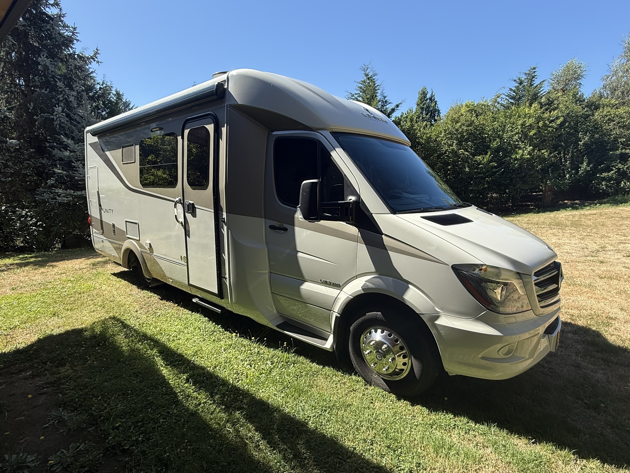 2015 Leisure Travel UNITY U 24 MB in portland OR