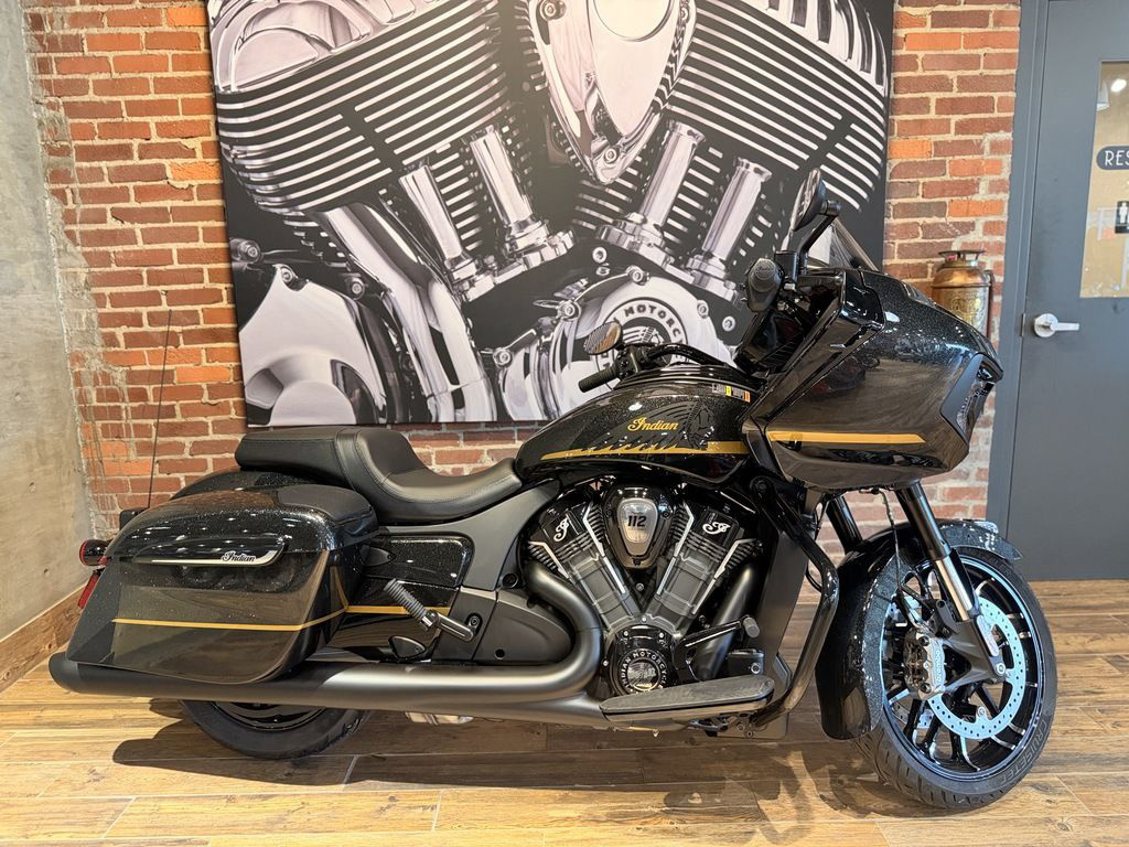 2026 Indian Challenger Dark Horse 112 w/PowerBand Audio Blac DARK HORSE in Bristol, VA