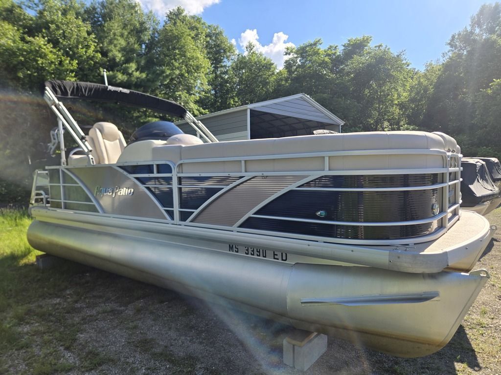 2013 Aqua Patio AP 200 in oakland RI