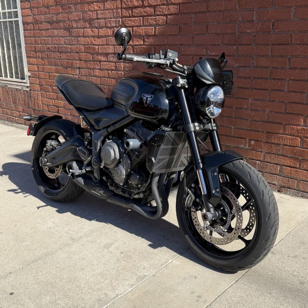 2022 Triumph Trident 660 Sapphire Black 660 in Van Nuys, CA