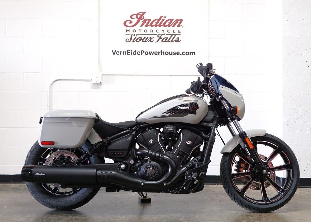 2026 Indian Motorcycle® Sport Scout RT Chalk RT in Sioux Falls, SD