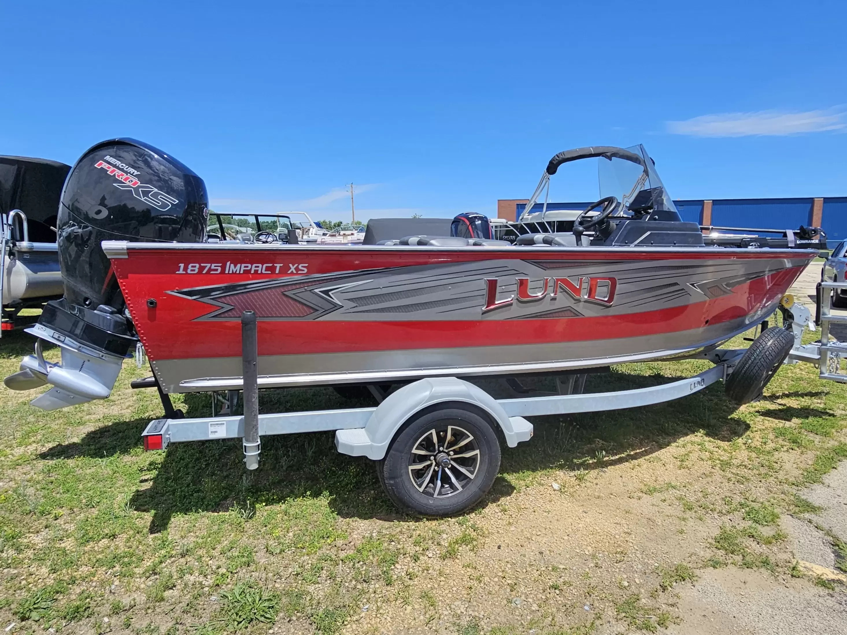 2025 Lund 1875 IMPACT XS in dubuque IA