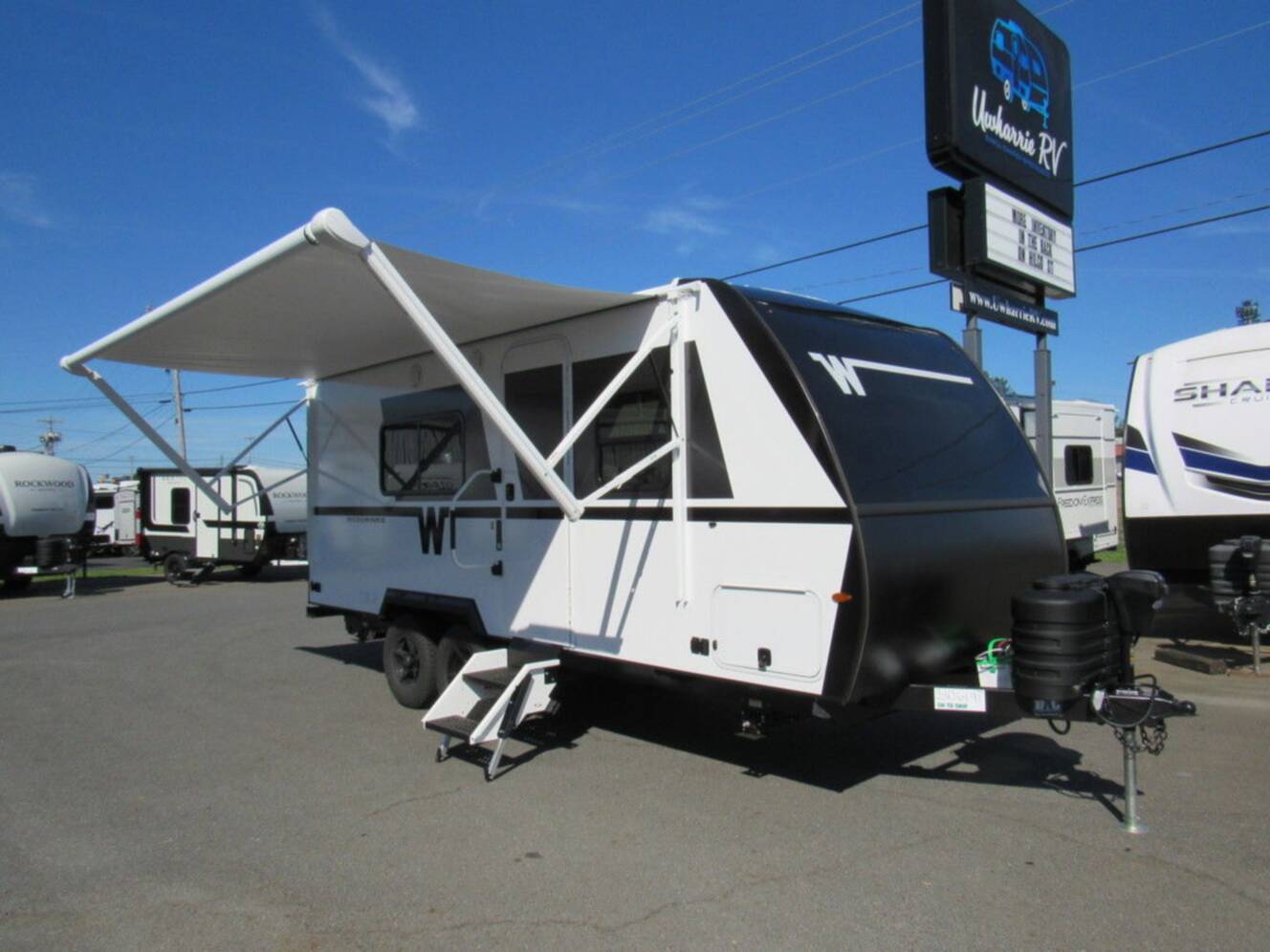 A photo of this 2027 Winnebago Micro Minnie 2000TRB