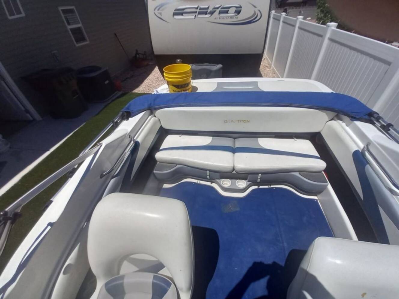 A photo of this 2000 Glastron SX 195