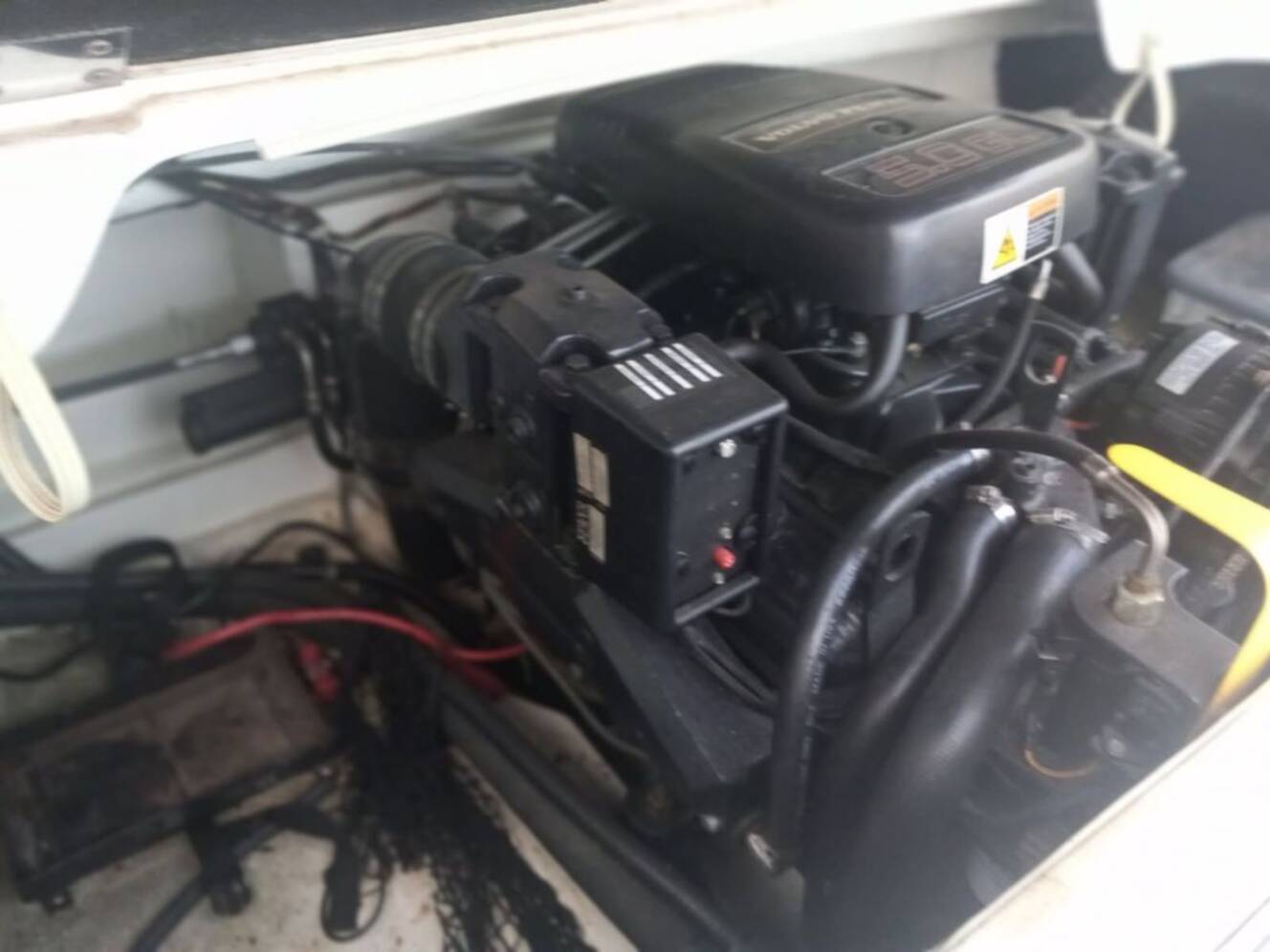 A photo of this 2000 Glastron SX 195
