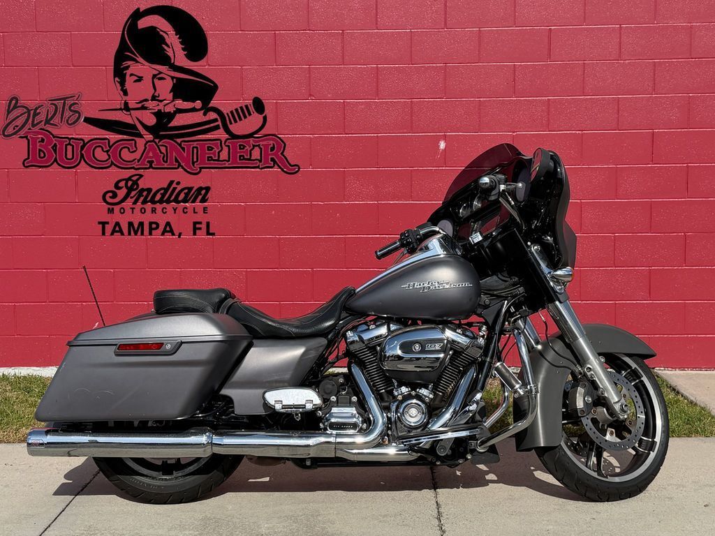 2017 Harley-Davidson® FLHXS - Street Glide® Special SPECIAL in Tampa, FL
