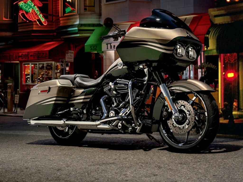 2013 Harley-Davidson® FLTRXSE2 - CVO Road Glide® Custom® CVO CUSTOM in Dalton, GA