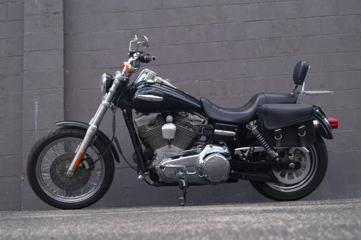2007 Harley-Davidson Super Glide Custom DYNA CUSTOM in Cedar Rapids, IA