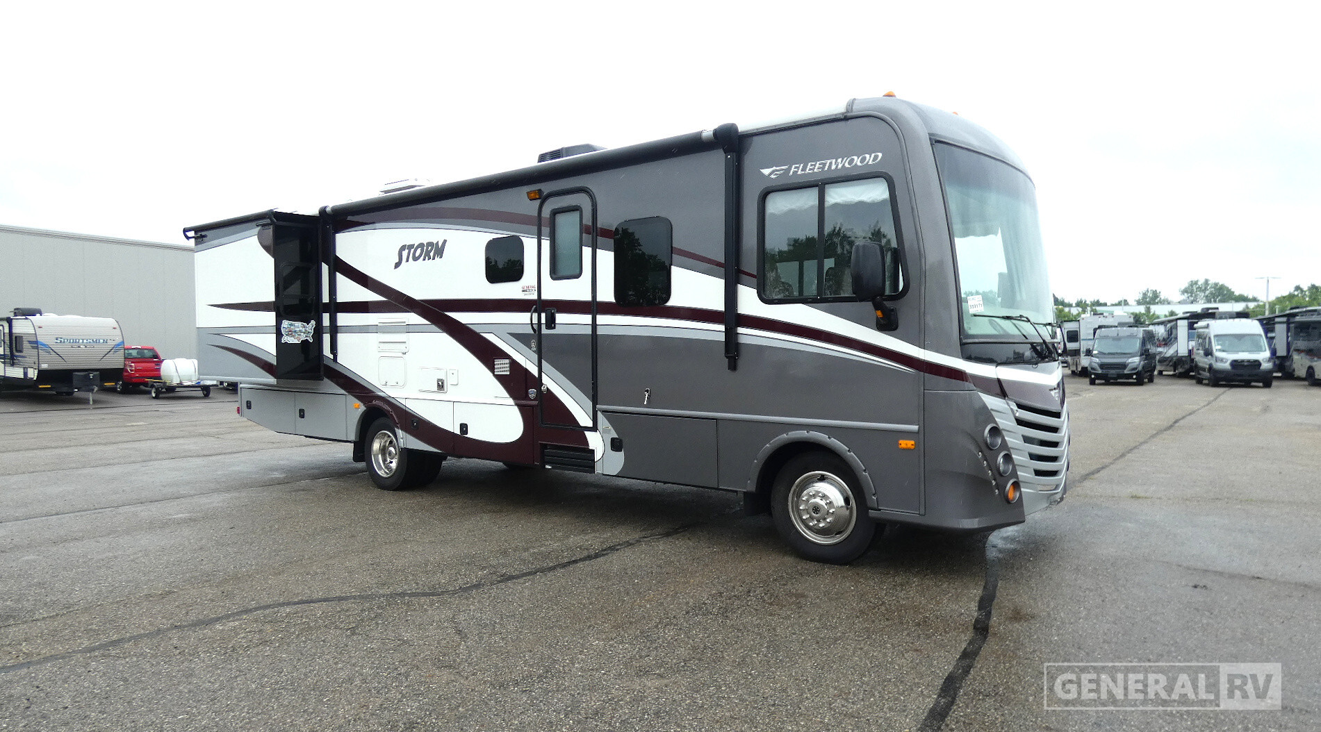 2016 Fleetwood STORM 32V in wayland MI
