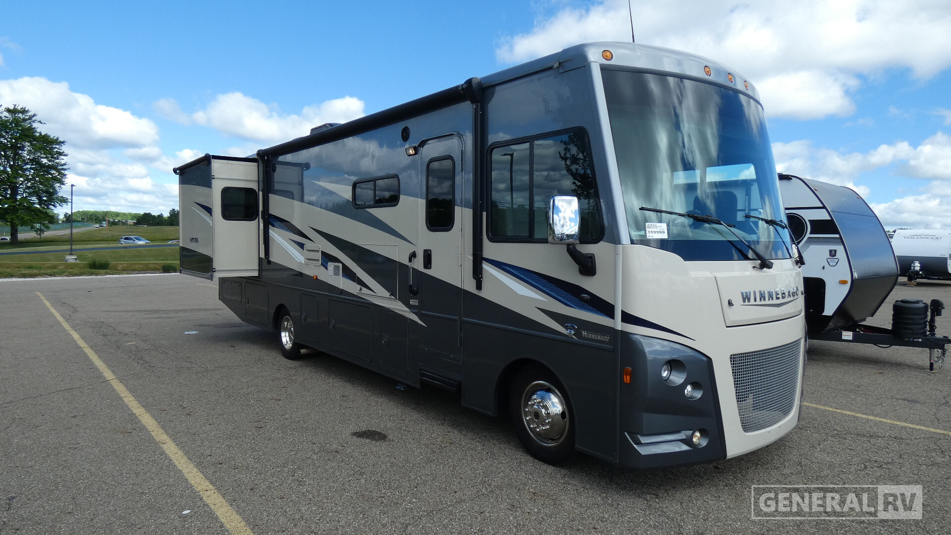 2021 Winnebago VISTA 32M in north canton OH