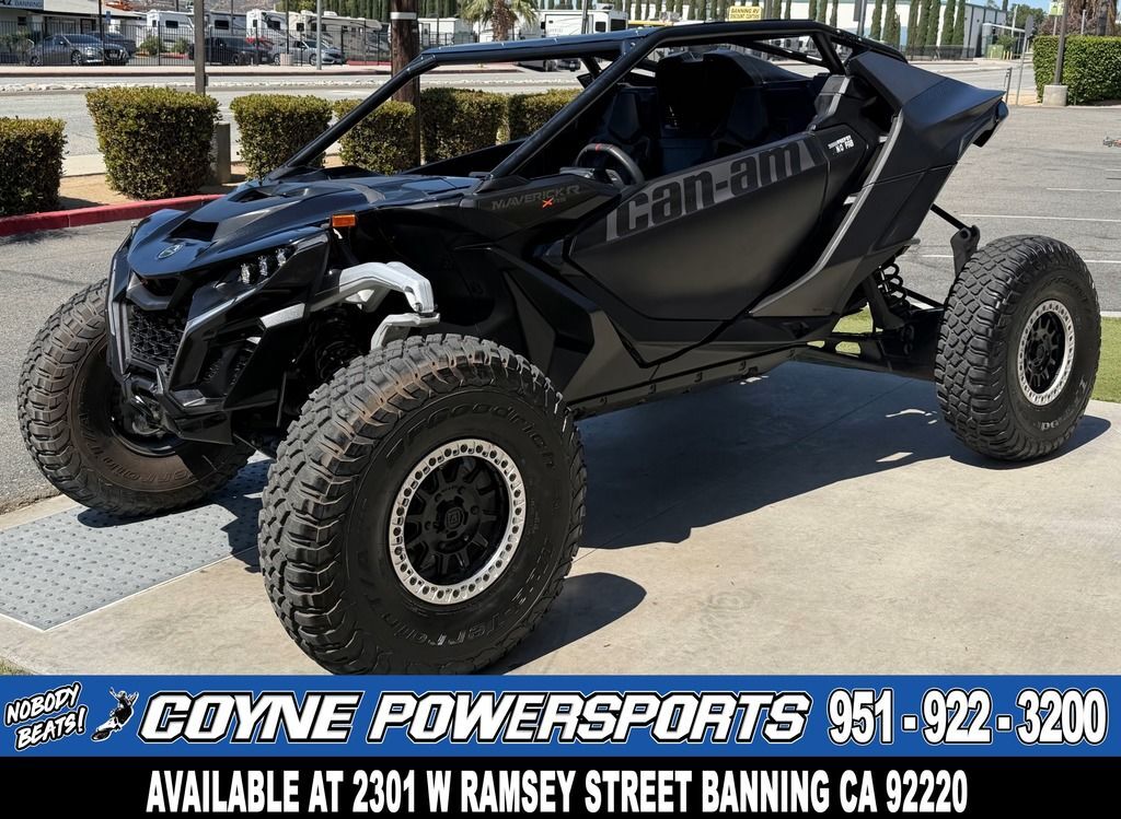 2024 Can-Am Maverick R X RS with Smart-Shox Triple Black in banning CA