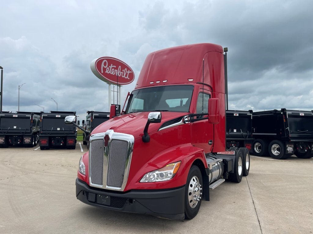 2023 KENWORTH T680 in Joplin, MO