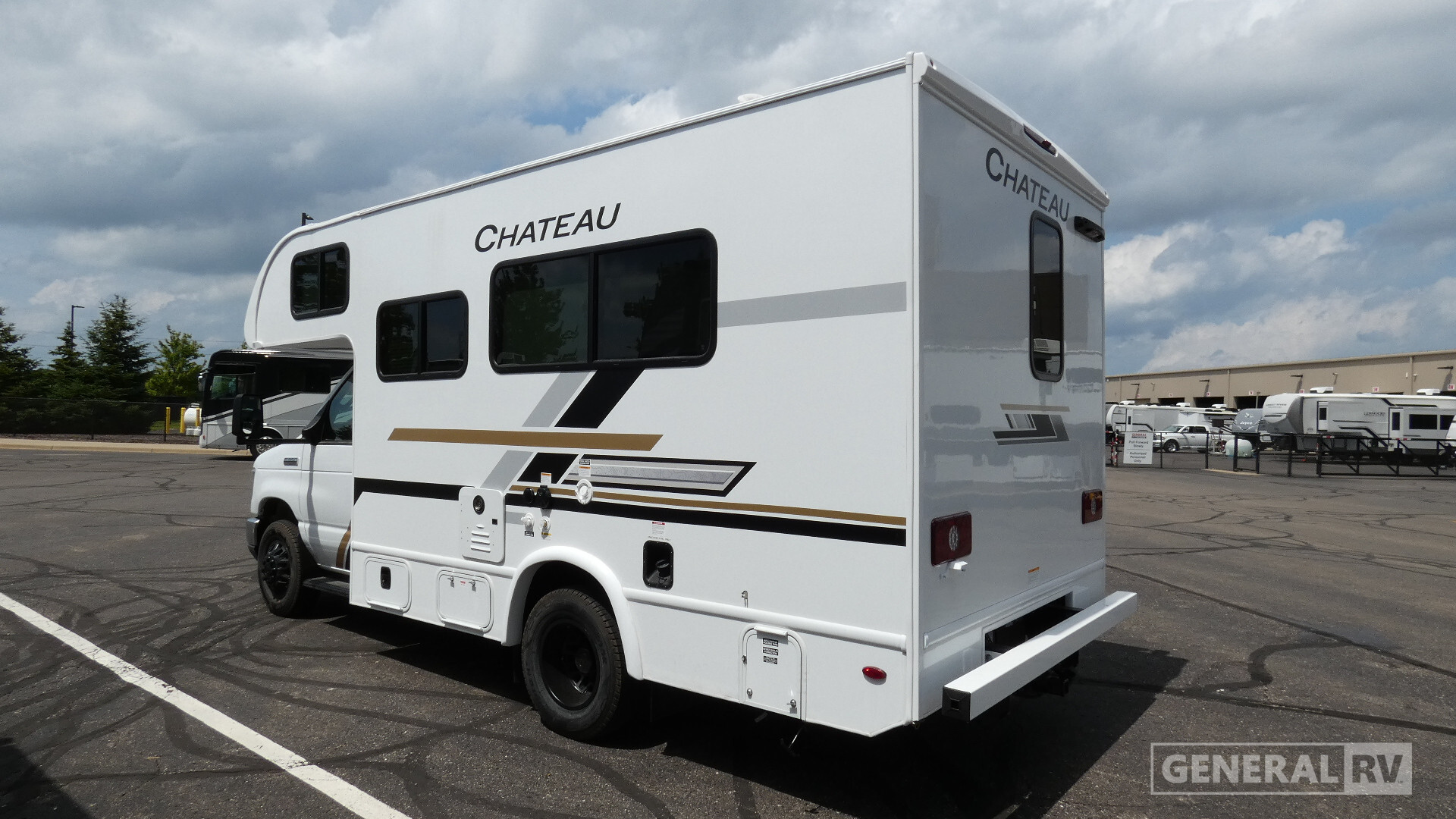 2027 Thor Motor Coach CHATEAU 19X in wixom MI