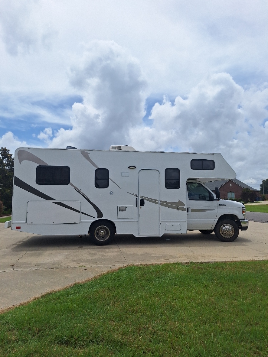 2019 Thor Motor Coach FOUR WINDS MAJESTIC 23A in lake charles LA