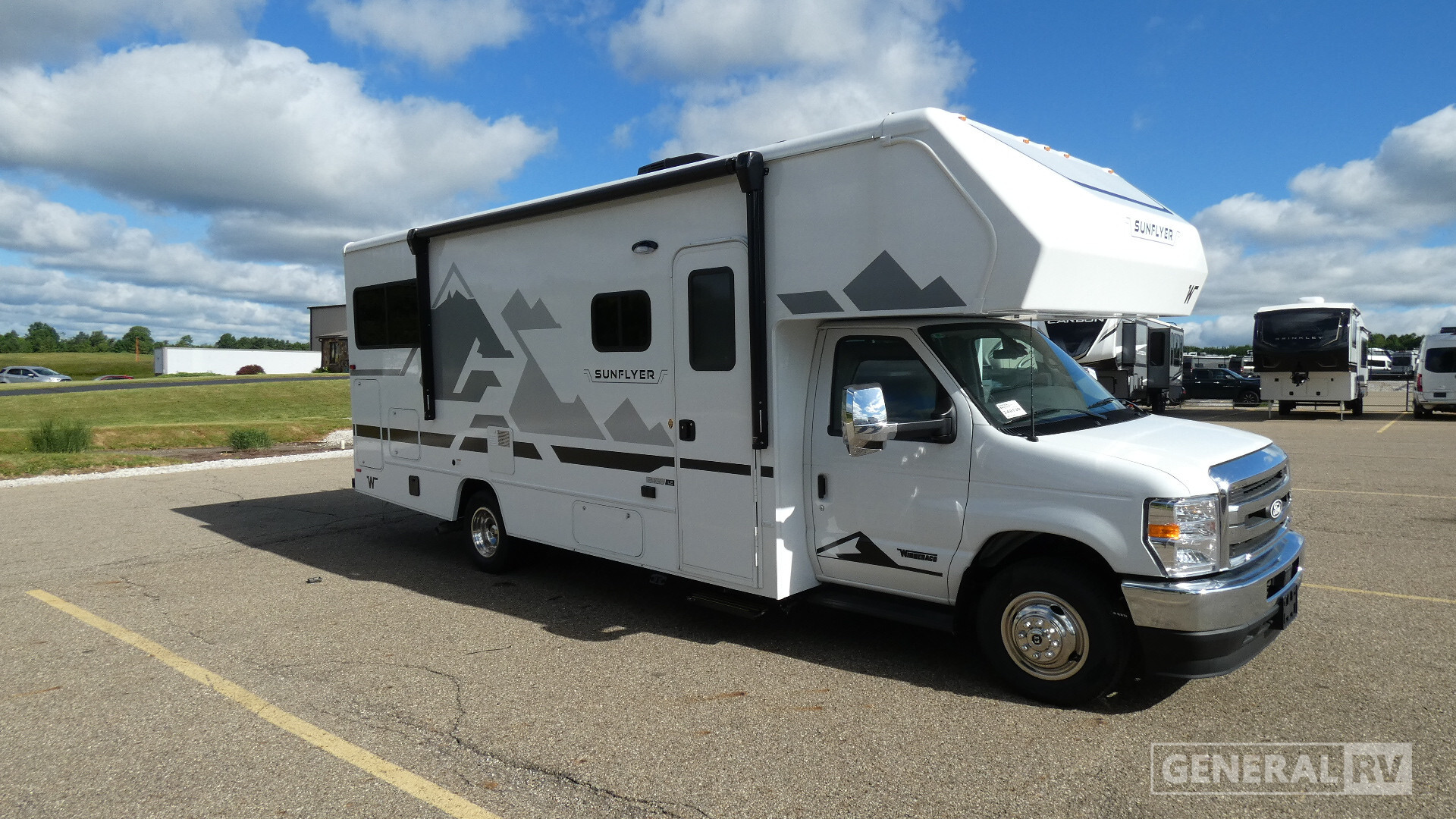 2027 Winnebago SUNFLYER 24GG RV