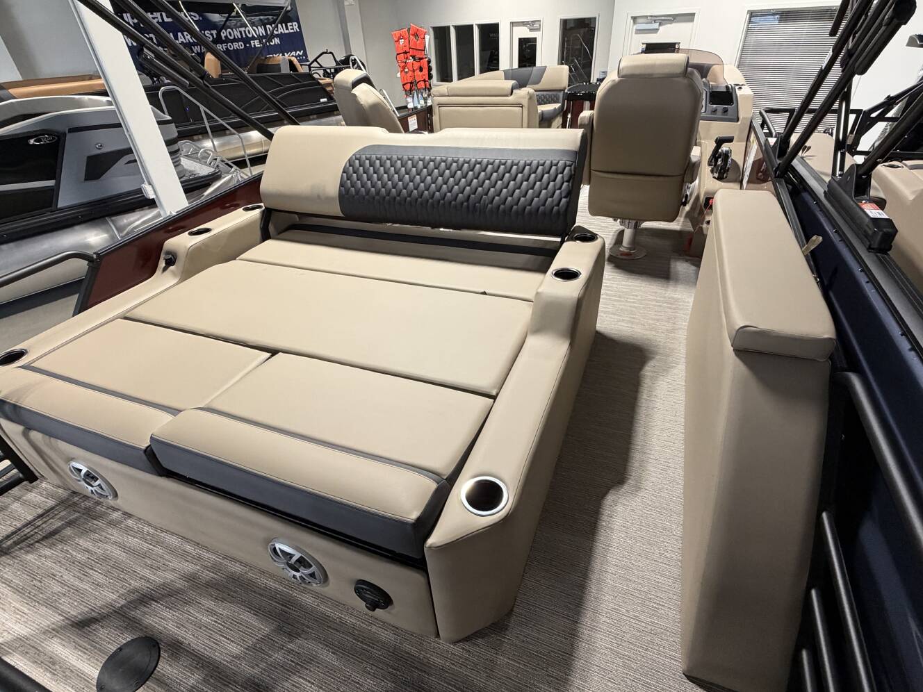 A photo of this 2026 Sylvan L-3 ULZ