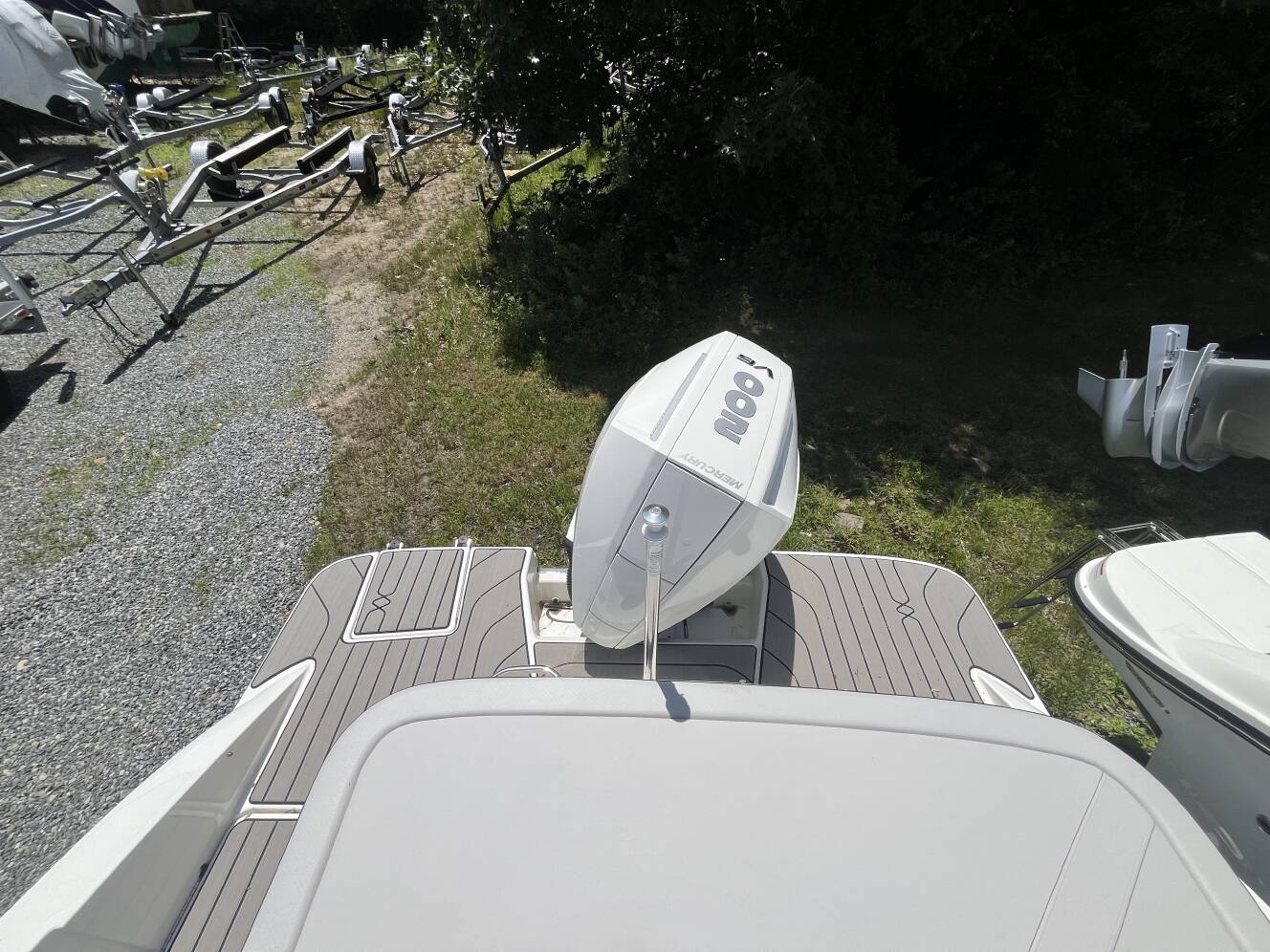 A photo of this 2026 Sea Ray SPX 210 Outboard
