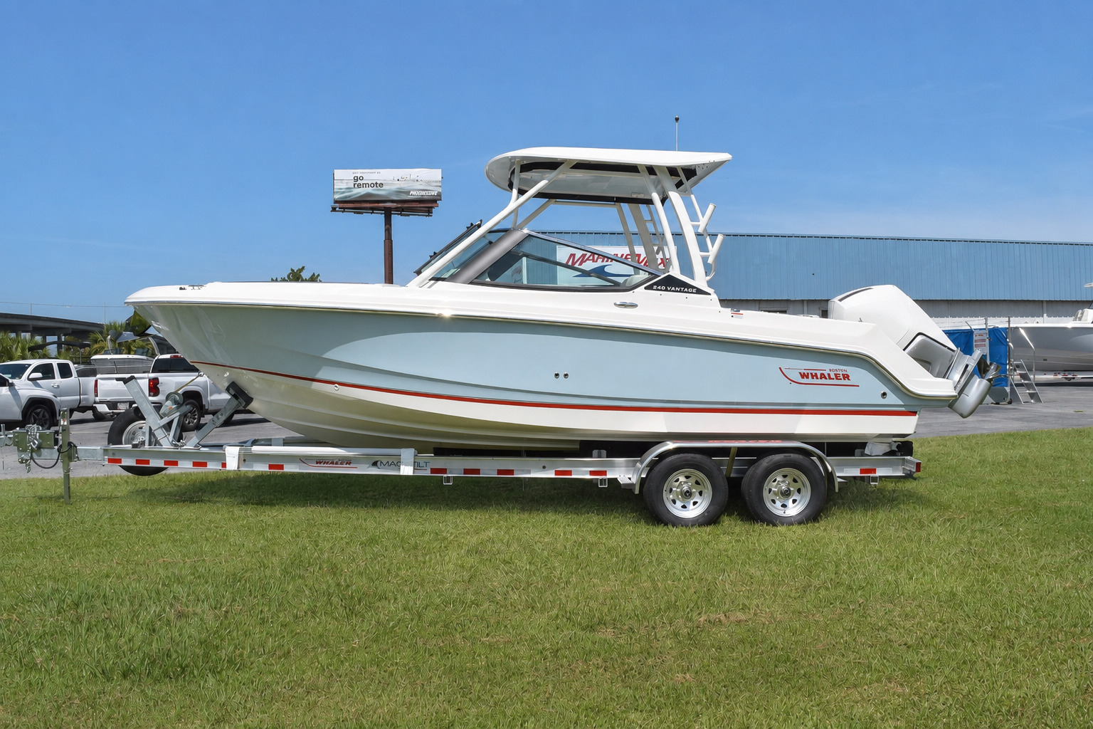 2026 Boston Whaler 240 Vantage in thunderbolt GA
