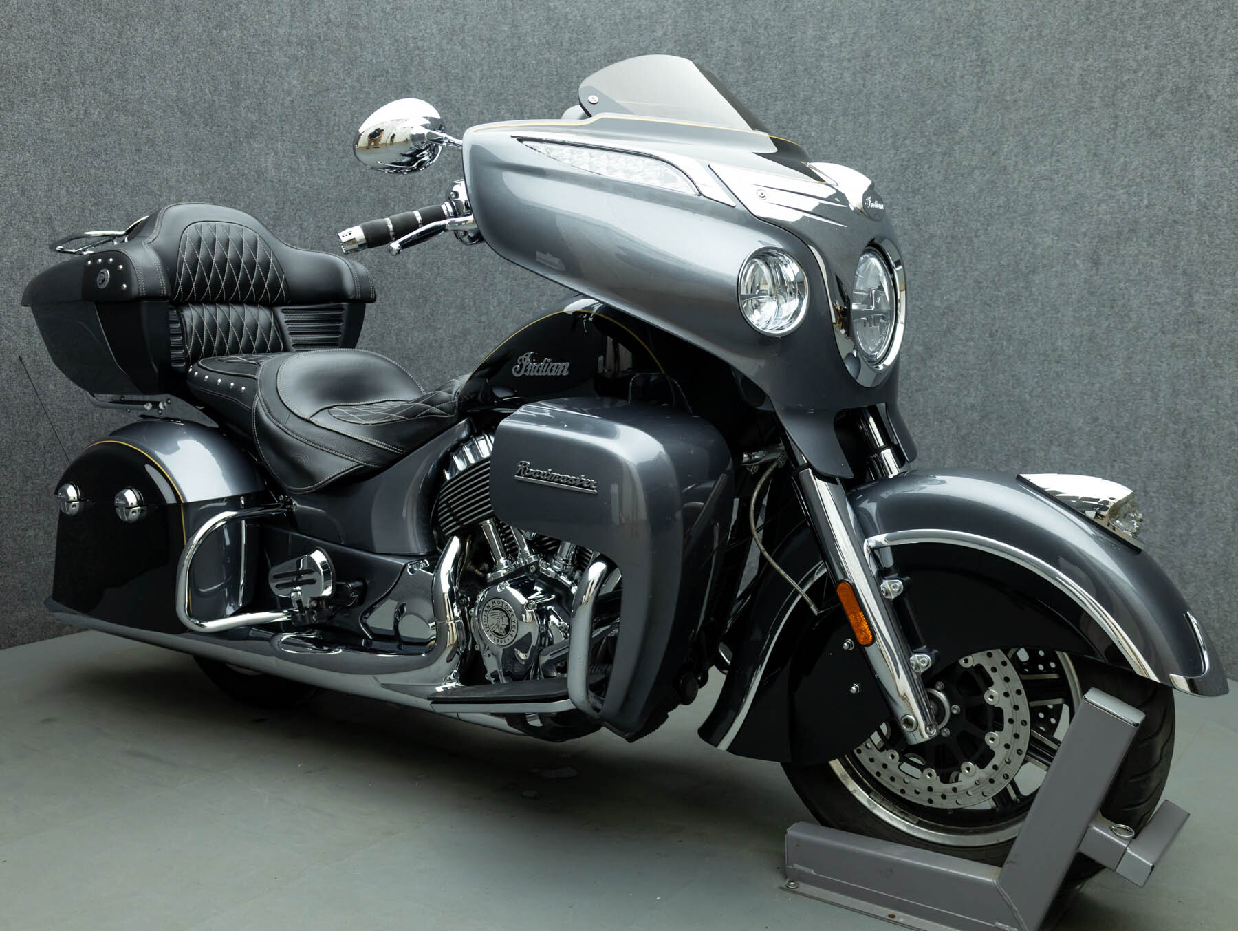 2017 Indian ROADMASTER W/ABS in Pembroke, NH